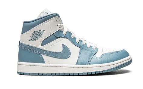 nike jordans blauw|nike jordan mid dames.